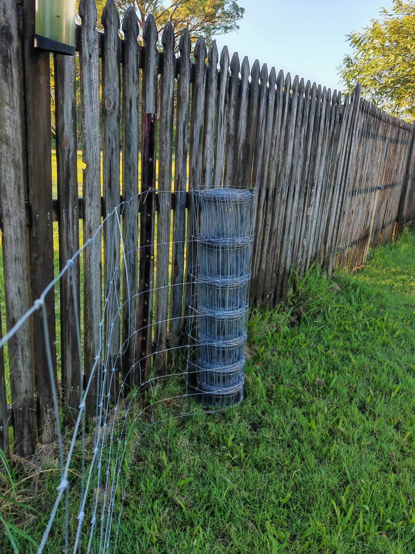 HOT DIP GALVANIZED FIELD MESH/ Dog mesh -1150mm x 50m, 15cm hole width