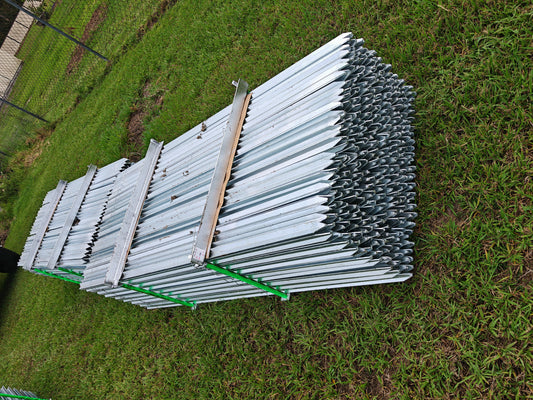 1.8m long Hot dip galvanised star pickets unit